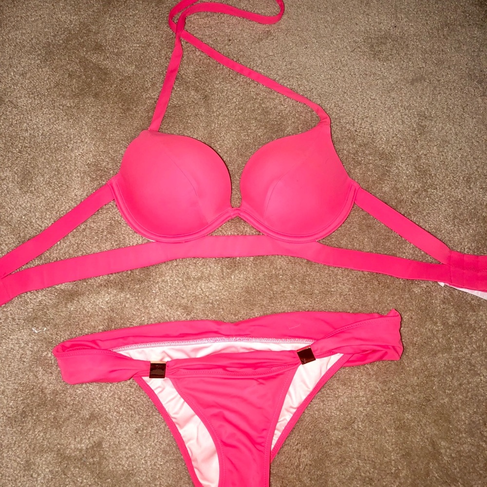 Hot Pink Push-up Victoria’s Secret bikini